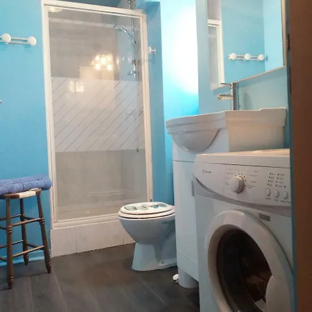 Bellevue Apartment *
